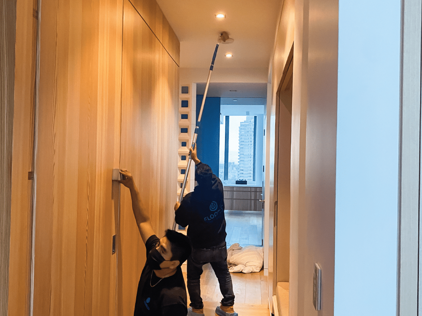 FloodCo experts performing cleaning services